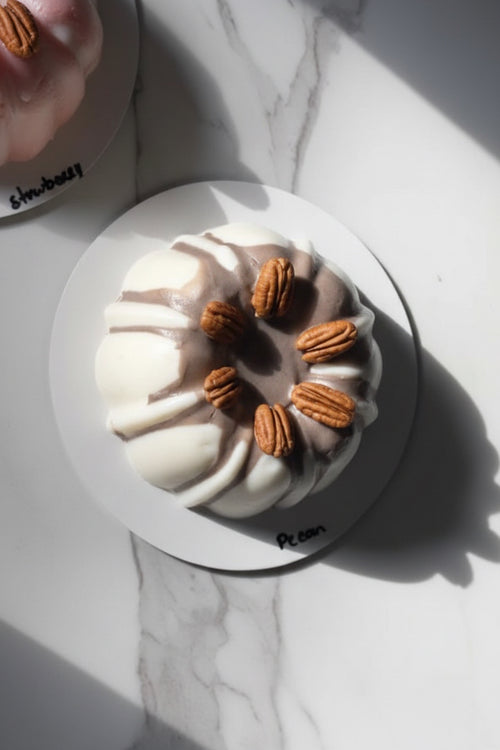 Bundt Cake Candle